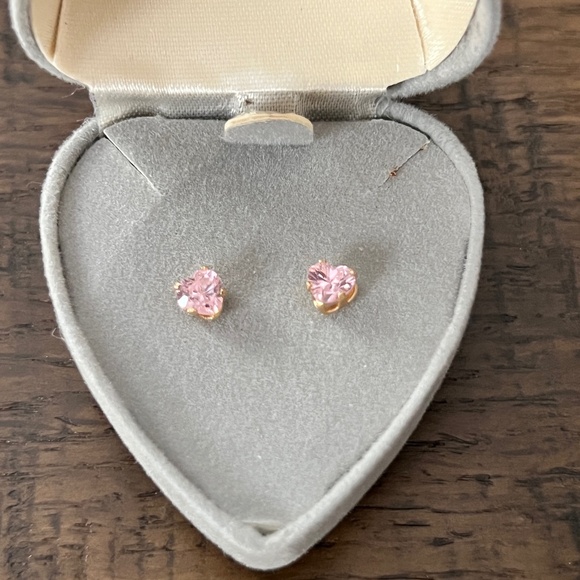 NEW! Pink Ice Heart Shaped Stud Earrings in Box - Picture 7 of 10
